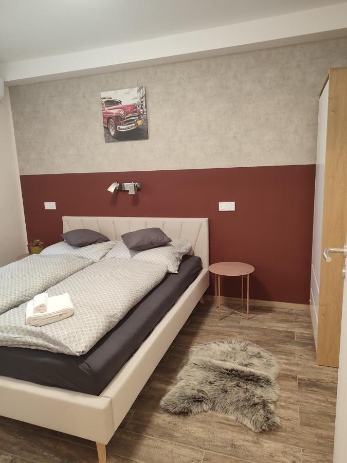 Voeroesko Apartmanhaz 발라톤알마디 외부 사진