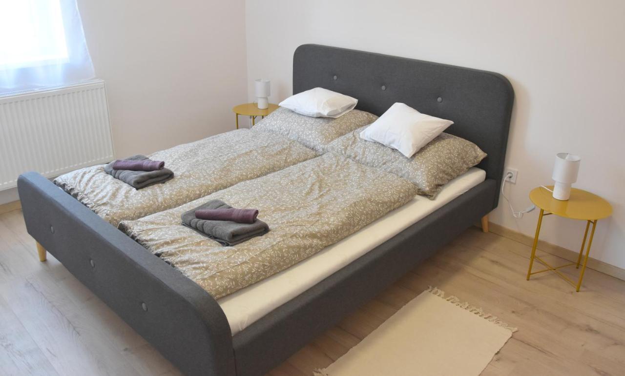 Voeroesko Apartmanhaz 발라톤알마디 외부 사진